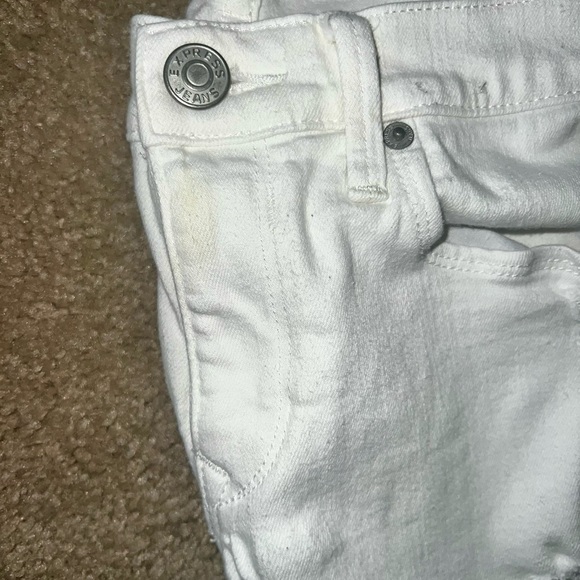 Express Mid Rise White Distressed Stretch Skinny Jeans (has color discoloration) - Picture 9 of 9